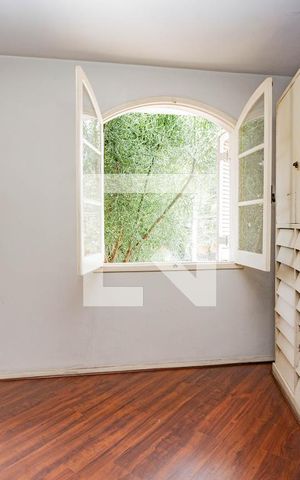 Casa à venda com 157m², 3 quartos e 3 vagas Casa à venda com 157m², 3 quartos e 3 vagasQuarto 1