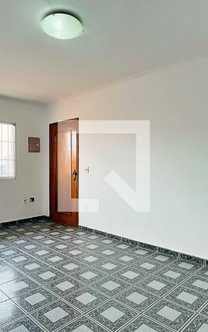 Casa à venda com 237m², 3 quartos e 4 vagasSala