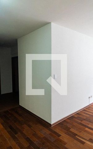 Apartamento para alugar com 72m², 2 quartos e 1 vaga Apartamento para alugar com 72m², 2 quartos e 1 vagaSala