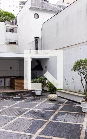 Apartamento para alugar com 72m², 2 quartos e 1 vaga Apartamento para alugar com 72m², 2 quartos e 1 vagaÁrea comum - Churrasqueira