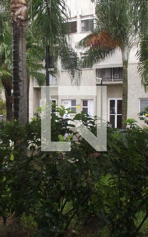Apartamento à venda com 65m², 3 quartos e 1 vagaÁrea comum