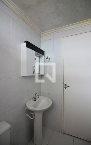 Apartamento à venda com 72m², 2 quartos e 1 vagaBanheiro Social