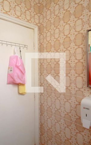 Casa à venda com 250m², 7 quartos e 3 vagasBanheiro 2