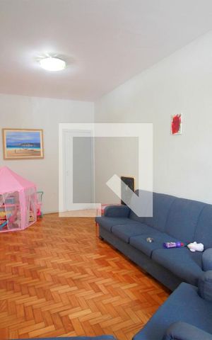 Casa à venda com 250m², 7 quartos e 3 vagasSala