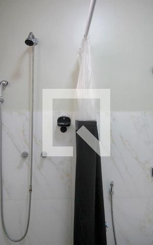 Casa à venda com 250m², 7 quartos e 3 vagasBanheiro 1