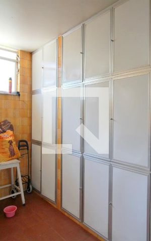 Casa à venda com 250m², 7 quartos e 3 vagasCozinha