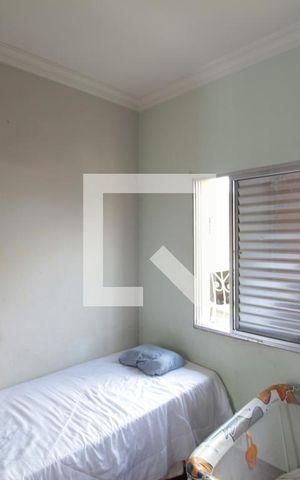 Casa à venda com 358m², 6 quartos e 2 vagasQuarto 2