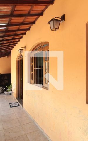 Casa à venda com 358m², 6 quartos e 2 vagasGaragem