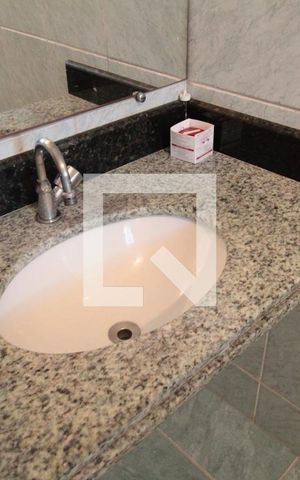 Casa à venda com 358m², 6 quartos e 2 vagasBanheiro da Suite