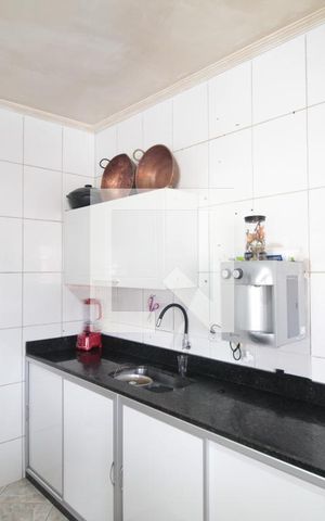 Casa à venda com 358m², 6 quartos e 2 vagasCozinha