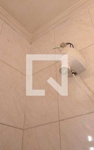 Casa à venda com 358m², 6 quartos e 2 vagasBanheiro Social