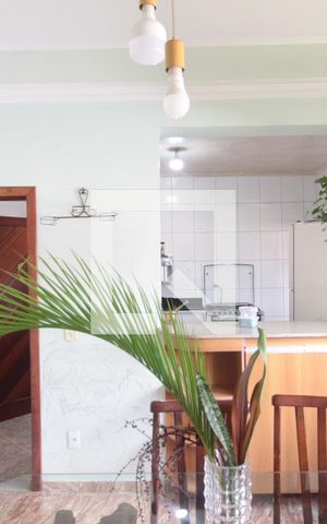 Casa à venda com 358m², 6 quartos e 2 vagasCopa