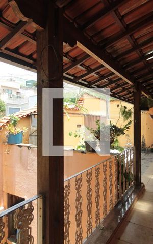 Casa à venda com 358m², 6 quartos e 2 vagasGaragem