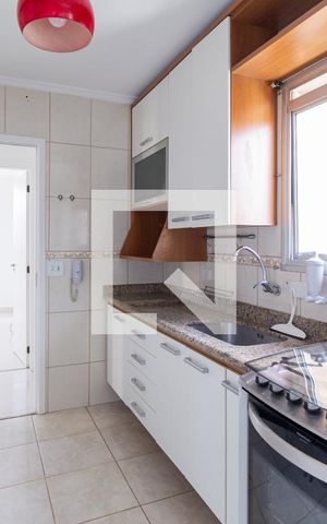 Apartamento para alugar com 56m², 2 quartos e 1 vaga Apartamento para alugar com 56m², 2 quartos e 1 vagaCozinha e área de serviço