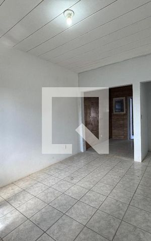 Casa para alugar com 94m², 2 quartos e 1 vaga Casa para alugar com 94m², 2 quartos e 1 vagaSala