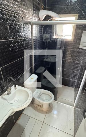 Casa para alugar com 94m², 2 quartos e 1 vaga Casa para alugar com 94m², 2 quartos e 1 vagaBanheiro