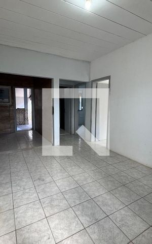 Casa para alugar com 94m², 2 quartos e 1 vaga Casa para alugar com 94m², 2 quartos e 1 vagaSala