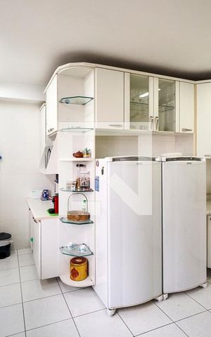 Apartamento para alugar com 139m², 4 quartos e 2 vagas Apartamento para alugar com 139m², 4 quartos e 2 vagasCozinha