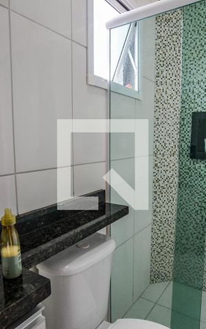 Apartamento à venda com 58m², 2 quartos e 1 vaga Apartamento à venda com 58m², 2 quartos e 1 vagaBanheiro da Suíte