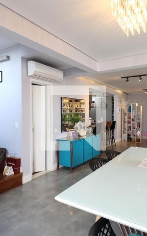 Apartamento à venda com 216m², 3 quartos e 4 vagasSala