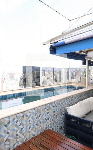 Apartamento à venda com 216m², 3 quartos e 4 vagasPiscina