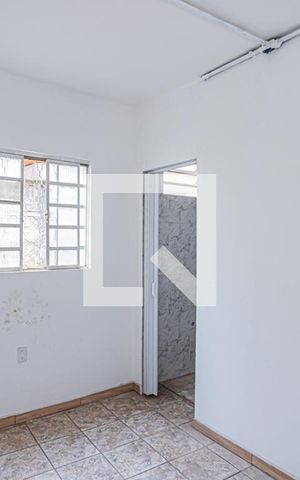 Casa para alugar com 40m², 1 quarto e sem vaga Casa para alugar com 40m², 1 quarto e sem vagaQuarto/Sala
