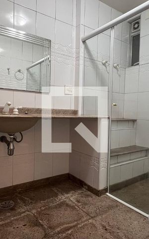Apartamento à venda com 110m², 2 quartos e 1 vaga Apartamento à venda com 110m², 2 quartos e 1 vagaBanheiro