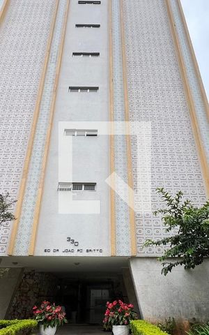 Apartamento à venda com 110m², 2 quartos e 1 vaga Apartamento à venda com 110m², 2 quartos e 1 vagaFachada