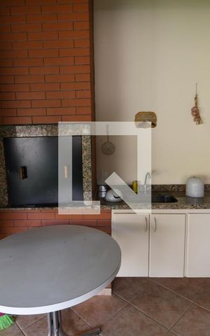 Casa de condomínio à venda com 800m², 4 quartos e 1 vagaChurrasqueira