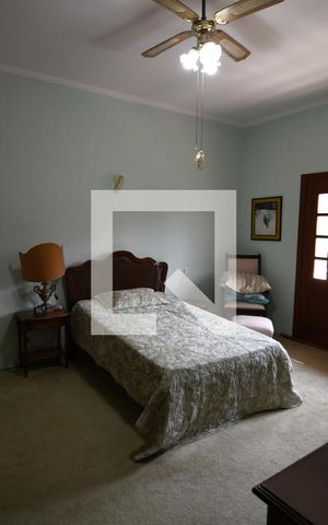 Casa de condomínio à venda com 800m², 4 quartos e 1 vagaQuarto Suíte 3
