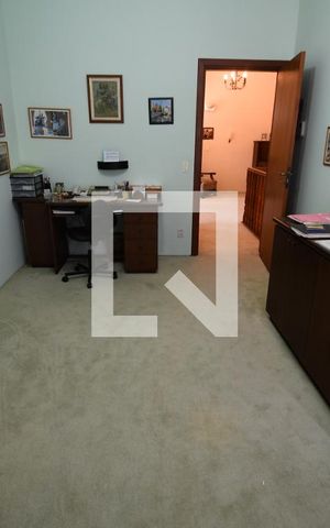 Casa de condomínio à venda com 800m², 4 quartos e 1 vagaSala - Escritório