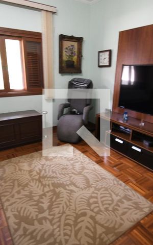 Casa de condomínio à venda com 800m², 4 quartos e 1 vagaSala 4 - TV