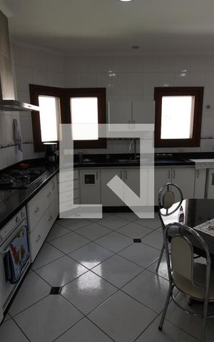 Casa de condomínio à venda com 800m², 4 quartos e 1 vagaCozinha