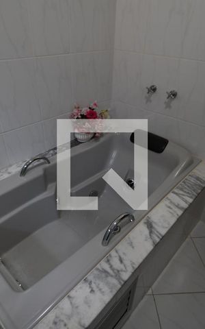 Casa de condomínio à venda com 800m², 4 quartos e 1 vagaBanheiro 4