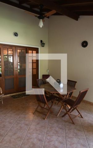 Casa de condomínio à venda com 800m², 4 quartos e 1 vagaVaranda