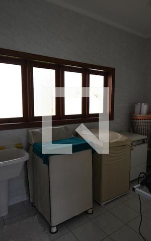 Casa de condomínio à venda com 800m², 4 quartos e 1 vagaÁrea de Serviço