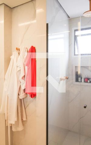 Apartamento à venda com 101m², 2 quartos e 3 vagas Apartamento à venda com 101m², 2 quartos e 3 vagasBanheiro