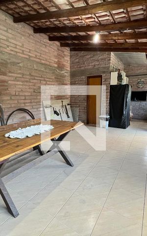 Casa à venda com 250m², 4 quartos e 2 vagasÁrea Gourmet