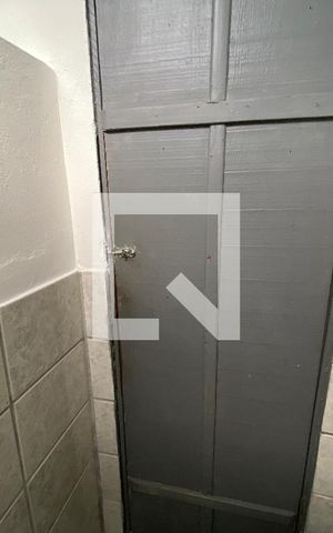Casa à venda com 250m², 4 quartos e 2 vagasBanheiro 2