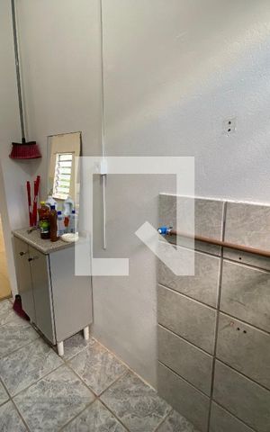 Casa à venda com 250m², 4 quartos e 2 vagasÁrea de Serviço 2