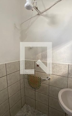 Casa à venda com 250m², 4 quartos e 2 vagasBanheiro 2