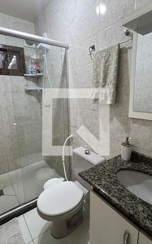 Casa à venda com 250m², 4 quartos e 2 vagasBanheiro da Suíte