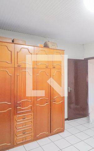 Casa à venda com 205m², 3 quartos e 2 vagas Casa à venda com 205m², 3 quartos e 2 vagasQuarto 3