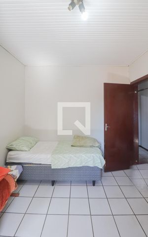 Casa à venda com 205m², 3 quartos e 2 vagas Casa à venda com 205m², 3 quartos e 2 vagasQuarto 2
