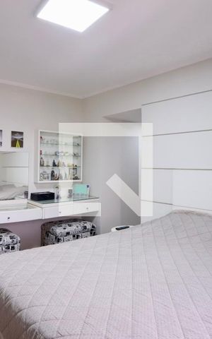 Apartamento à venda com 269m², 3 quartos e 3 vagas Apartamento à venda com 269m², 3 quartos e 3 vagasQuarto 2