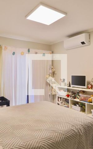 Apartamento à venda com 269m², 3 quartos e 3 vagas Apartamento à venda com 269m², 3 quartos e 3 vagasQuarto 1
