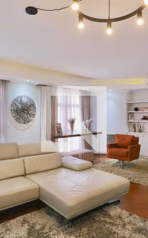 Apartamento à venda com 269m², 3 quartos e 3 vagas Apartamento à venda com 269m², 3 quartos e 3 vagasSala