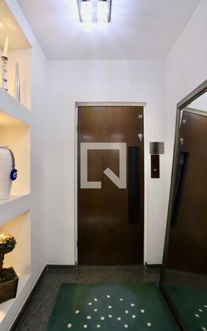 Apartamento à venda com 269m², 3 quartos e 3 vagas Apartamento à venda com 269m², 3 quartos e 3 vagasHall de entrada