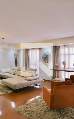 Apartamento à venda com 269m², 3 quartos e 3 vagas Apartamento à venda com 269m², 3 quartos e 3 vagasSala