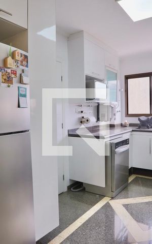Apartamento à venda com 269m², 3 quartos e 3 vagas Apartamento à venda com 269m², 3 quartos e 3 vagasCozinha